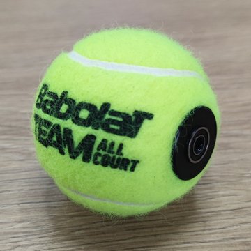 Теннисный мяч с втулкой для теннисных тренажеров - 1